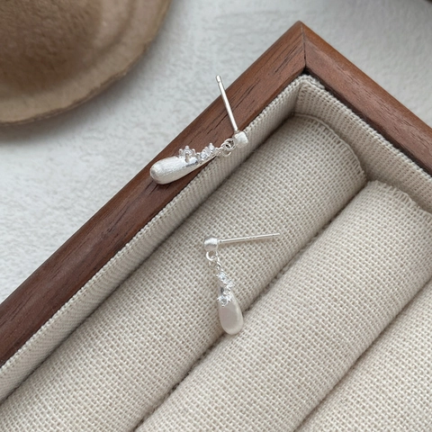 Orecchini a Bottone a Goccia d'Acqua in Argento Sterling S925 Minimalisti Con Zirconia Opachi Spazzolati Pendenti per Donna Gioielli