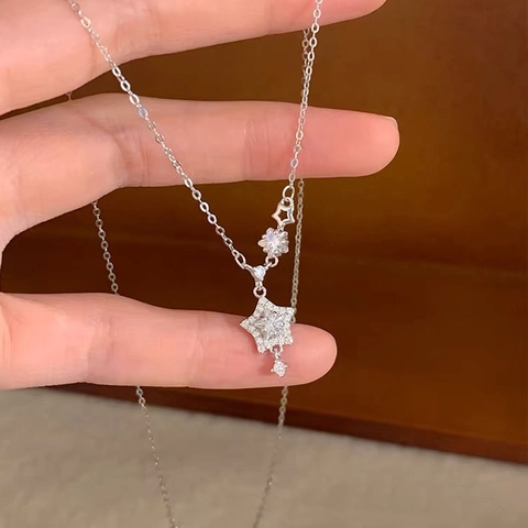 S999 Sterling Silver Star Pendant Necklace Sparkling Rhinestone Choker Elegant Light Luxury Fashion Jewelry For Women