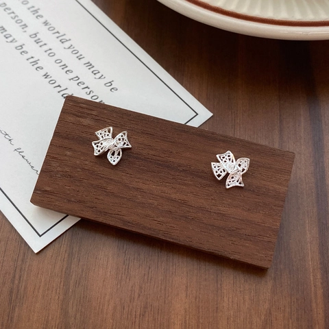 S999 Sterling Silver Hollow Bow Stud Earrings For Women Exquisite Rhinestone Bowknot Screw Back Studs Polished Fashion Jewelry