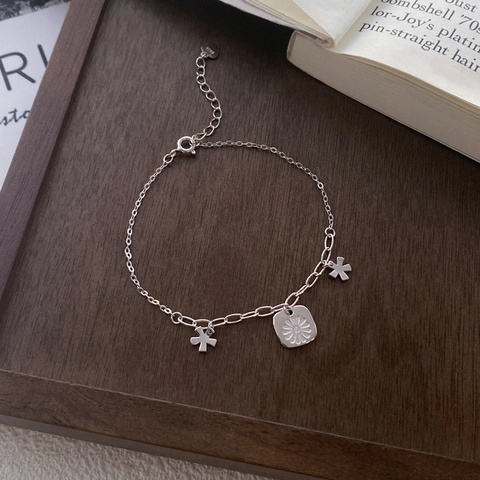 Exquisites 925 Sterlingsilber Gänseblümchen Armband Für Damen Eleganter Kleiner Quadratischer Anhänger Verstellbarer Strass Schmuck