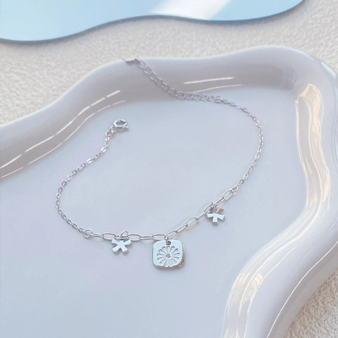 Exquisites 925 Sterlingsilber Gänseblümchen Armband Für Damen Eleganter Kleiner Quadratischer Anhänger Verstellbarer Strass Schmuck