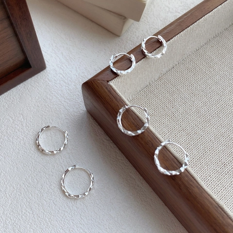 S999 Sterling Silver Crushed Ice Hoop Earrings For Women Minimalist Geometric Carved Diamond Cut Sparkly Silver Earrings Jewelry Gift