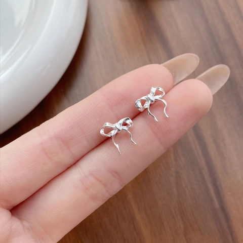 S925 Sterling Silver Bow Ribbon Stud Earrings For Women Minimalist Sweet Ribbon Design Elegant Polished Jewelry Anniversary Gift