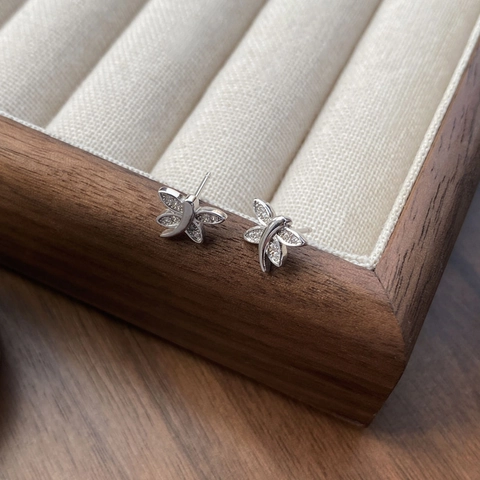Elegant 925 Sterling Silver Dragonfly Stud Earrings For Women Niche Design Zirconia Inlaid Minimalist Fashion Jewelry Gift