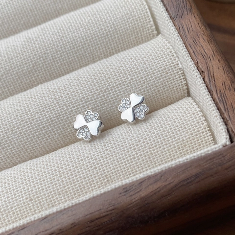 Minimalist 925 Sterling Silver Clover Stud Earrings For Women White Gold Plated Pave Rhinestone Simple Four Leaf Clover Jewelry
