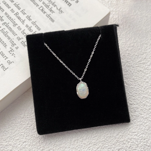 925 Sterling Silver Opal Necklace For Women Elegant Oval Pendant Light Luxury Clavicle Chain Minimalist Fine Jewelry Necklaces