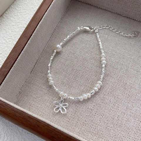 Bracciale in Argento Sterling S925 Con Perle d'Acqua Dolce e Fiore Cavo per Donna Gioielli Minimalisti Elegante Regalo Quotidiano