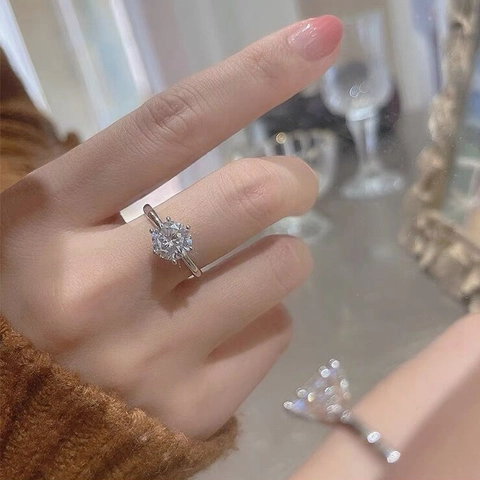 Classic Six Claw Moissanite Ring 925 Sterling Silver Round Cut Solitaire Engagement Wedding Finger Jewelry Bridal Gift
