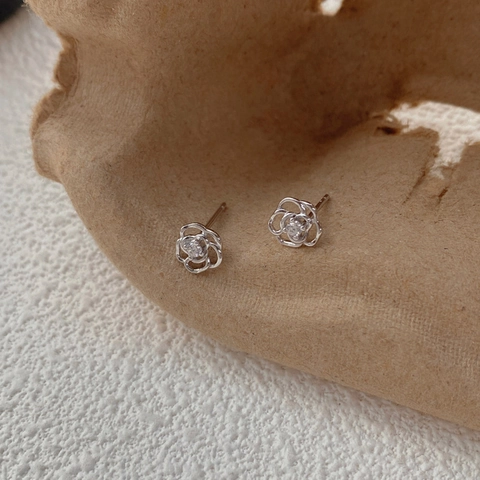 S999 Fine Silver Rose Flower Stud Earrings For Women Hollow Hollow-out Floral Zirconia Inlaid Elegant Small Ear Jewelry Gift