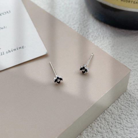 Minimalista Orecchini a Bottone in Argento Sterling 999 Fiore di Quadrifoglio Nero Piccoli Orecchini con Zirconia Donna