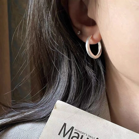 Orecchini a Cerchio in Argento Sterling 925 Minimalista Opaco Spazzolato Geometrico Rotondo Gioielli Per Donna Quotidiano
