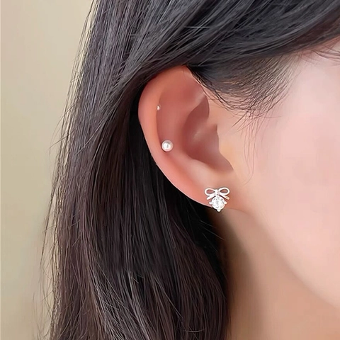 Lussuosi Orecchini a Bottone a Fiocco in Argento Sterling 925 Con Zirconi Scintillanti Gioielli per Donna Accessori Eleganti