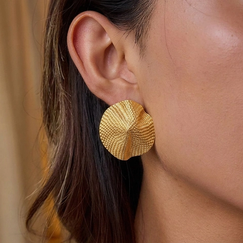 Stainless Steel Ruffle Wave Stud Earrings For Women Gold Silver Plated Irregular Geometric Hammered Textured Earrings Hypoallergenic Jewelry