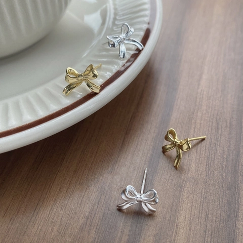 Orecchini a Bottone con Fiocco in Argento Sterling S999 Elegante Design per Donna Gioielli Minimalisti Regalo Oro Argento