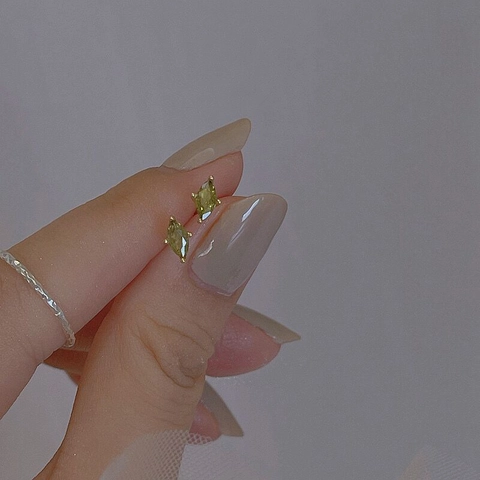 Minimalistische 925 Sterling Zilveren Oorknopjes Voor Dames Olijfgroen Marquise Slijpvorm Strass Ingelegd Kleine Eenvoudige Elegante Sieraden Cadeau