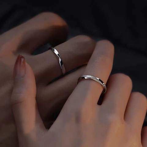 925 Sterling Silver Mobius Rings For Couples Minimalist Polished Frosted Finish Adjustable Open Rings Valentine's Day Gift Jewelry