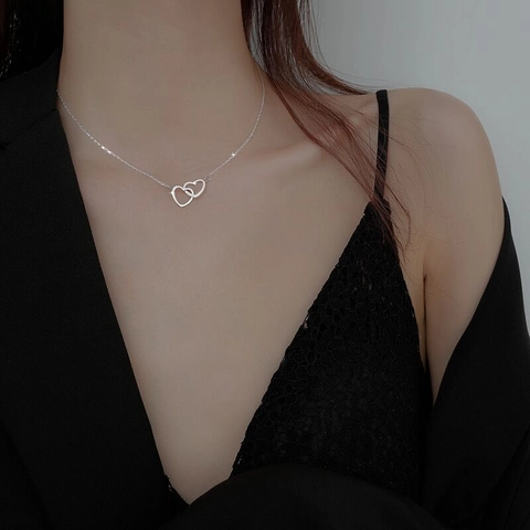 Collana in Argento Sterling 925 con Cuori Intrecciati per Donna Elegante Minimalista Ciondolo a Doppio Cuore Catena a Clavicola