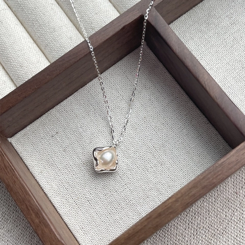 S925 Sterling Silver Freshwater Pearl Necklace Irregular Square Pendant Elegant Simple Clavicle Chain Jewelry For Women
