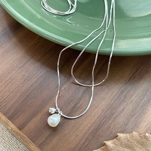 Elegant 925 Sterling Silver Double Layer Snake Bone Chain Necklace Women Baroque Freshwater Pearl Pendant Minimalist High-End Jewelry