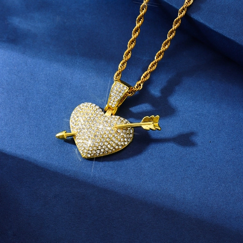 Collana Hip Hop con Pendente Cuore e Freccia Interamente con Strass Lega di Zinco Catena a Corda Oro Argento Gioielli Unisex