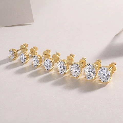 Orecchini a Bottone in Moissanite Taglio Ovale Con Perno in Argento Sterling 925 Placcato Oro 18K Gioielli Eleganti Donna