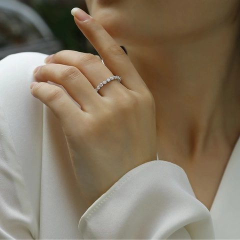 925 Sterling Silver Moissanite Eternity Ring For Women Round Brilliant Cut Full Circle Rhinestone Band Jewelry Wedding Gift