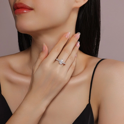 Bague Moissanite Taille Poire Argent Sterling 925 Anneau Torsadé Halo Étincelant Bague de Fiançailles pour Femme Bijoux