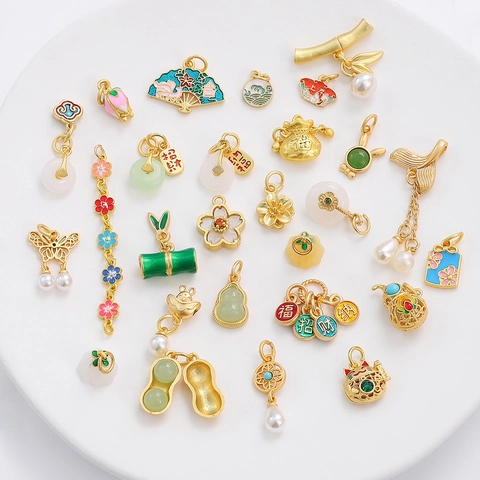 Chinese Stijl Vergulde Legering Emaille Hangers Voor Sieraden Maken DIY Traditioneel Gelukszakje Bloem Charms