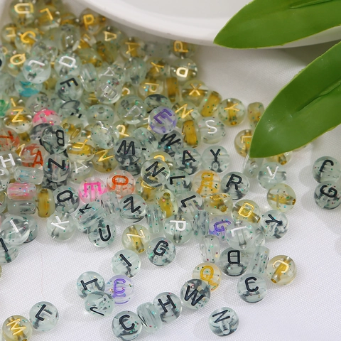 Perline con Lettere dell'Alfabeto in Acrilico 4x7mm Brillantini Trasparenti Chiare Tonde Piatte Perline Sciolte per Creazione Gioielli Fai da Te Bracciali Collane Artigianato Bambini