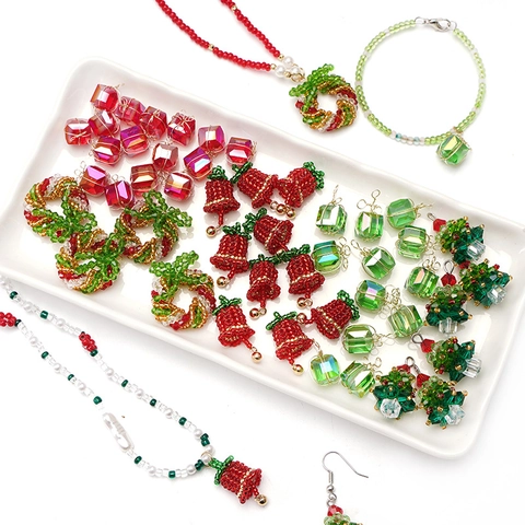 Handmade Christmas Theme Glass Beads Pendants For Jewelry Making DIY Christmas Tree Wreath Bell Gift Box Shaped Charms