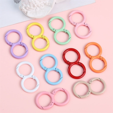 Alloy Multicolor Spray Painted Figure-8 Keychain Spring Buckle S-Shaped Carabiner Hook For DIY Jewelry Bag Charm Accessories
