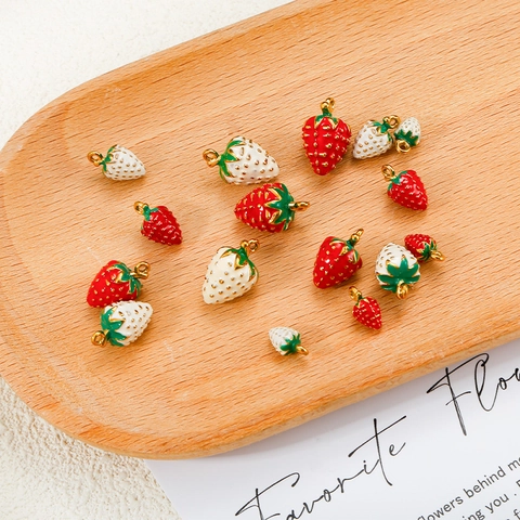 Stainless Steel Strawberry Pendant 3D Fruit Charm DIY Jewelry Making Accessories Red White Oil Drip Pendant For Keychain Bag Hanging Decoration