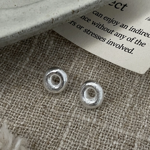 Orecchini a Bottone Donut in Argento Sterling S925 per Donna Texture Lava Martellata Minimalista Anello Rotondo Gioielli Argento Stile Coreano