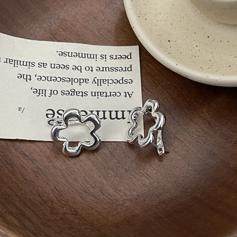 Orecchini a Cerchio in Argento Sterling 925 Vintage con Fiori Cavi Minimalista Stile Coreano Gioielli Donna