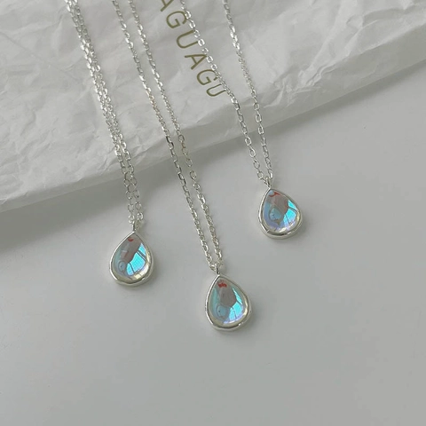 925 Sterling Silver Teardrop Pendant Necklace Iridescent Synthetic Opal Elegant Rainbow Jewelry For Women Minimalist Daily Accessory