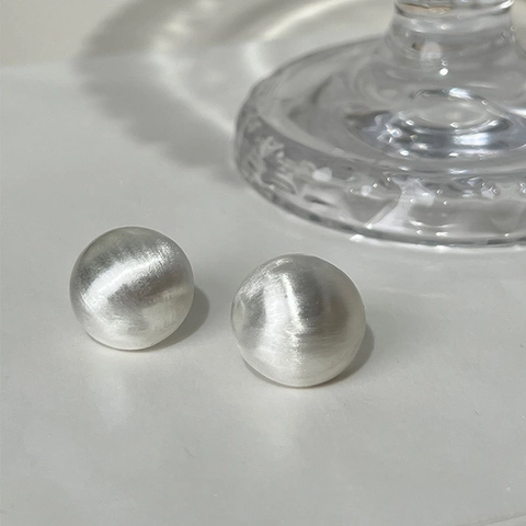 925 Sterlingsilber Gebürstete Kugel Ohrstecker Minimalistische Satin Silber Runde Schmuck Für Damen Light Luxury Ohrringe