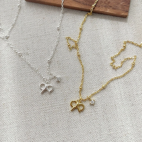 Collar con Colgante de Lazo de Plata de Ley 925 para Mujer Bañado en Oro 18K Joyería Pequeña Elegante Cadena de Clavícula Delicada Regalo