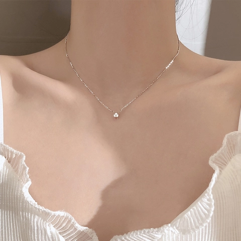 Collana in Argento Sterling 925 con Zirconia per Donna Raffinata Collana Girocollo con Ciondolo Solitario a Quattro Griffe Gioielli