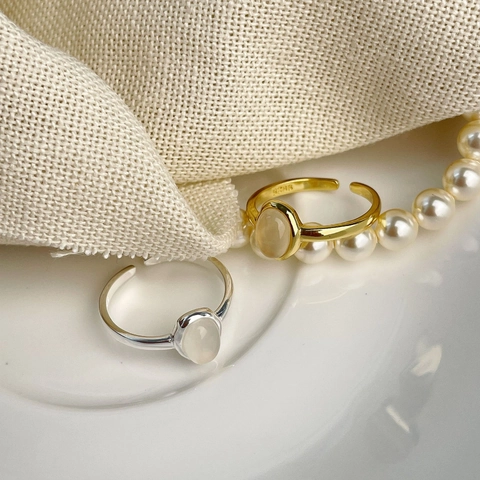 925 Sterling Zilveren Ovale Witte Chalcedoon Ring Minimalistische Franse Stijl Geometrische Open Verstelbare Ring Voor Dames Sieraden