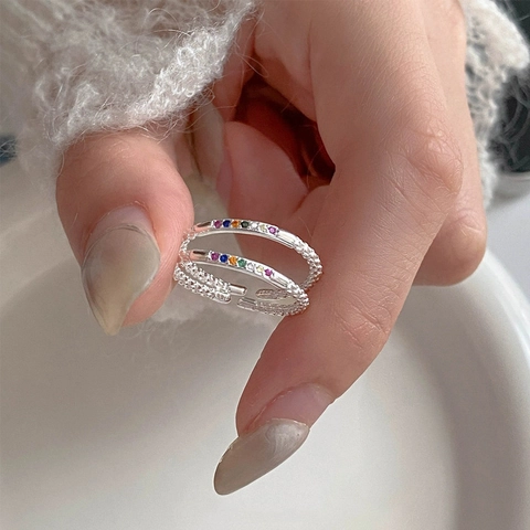 Anillo Abierto Minimalista de Plata de Ley 925 con Circonia de Arco Iris para Mujer Anillo Ajustable con Pequeña Piedra Preciosa de Color