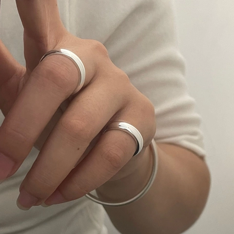 925 Sterling Silver Minimalist Polished Band Ring For Women Vintage Geometric Rounded Design Glossy Finger Ring Jewelry Accessory