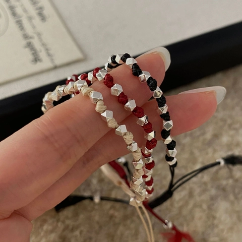 S925 Sterlingsilber Handgewebtes Rotes Schwarzes Weißes Seilarmband Für Damen Minimalistische Geometrische Silberperlen Verstellbarer Schmuck Geschenk