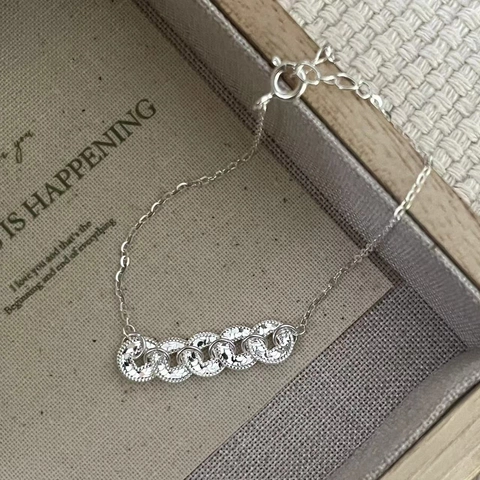 S925 Sterlingsilber Armband Für Damen Koreanischer Minimalist Ineinandergreifende Ringe Facettierte Textur Verstellbar Schmuck