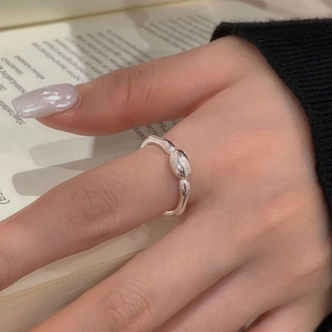 Minimalistischer 925 Sterlingsilber Zweifarbiger Unregelmäßiger Verstellbarer Offener Ring Für Damen Mode Organischer Bohnenförmiger Ring Schmuck