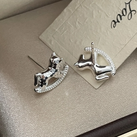 S925 Sterling Silver Rocking Horse Stud Earrings With Zirconia Hammered Design Hypoallergenic Small Jewelry Gift For Women Girls
