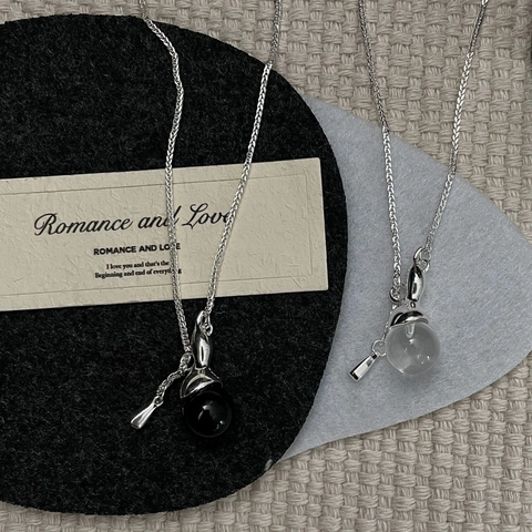 Collier Pendentif Sphère Géométrique en Argent Sterling S925 pour Femme Minimaliste Agate Noire Cristal de Roche Bijoux de Mode