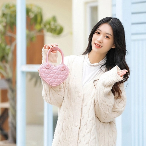 Women Fashion Heart Shaped PVC Jelly Handbag Quilted Lattice Pattern Chain Strap Sweet Crossbody Bag Evening Party Tote