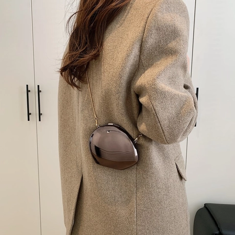 Women Metallic Mirror Evening Bag Irregular Pebble Shape Metal Chain Shoulder Bag Modern Elegant Party Clutch Bag