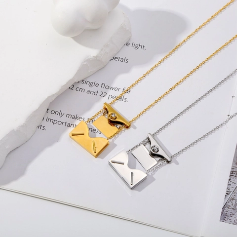 Fashion Stainless Steel Envelope Pendant Necklace With Rhinestone For Women Creative Letter Script Electroplated Jewelry Necklace