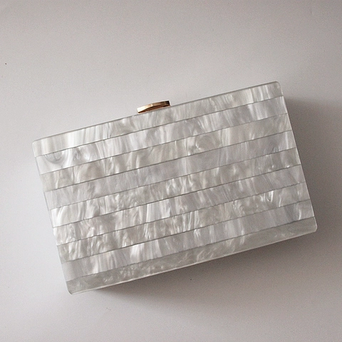 Schicke Perlmutt Gestreifte PVC Clutch Tasche Für Damen Elegante Marmormuster Bankett Abendtasche Mit Kettengurt Weiß